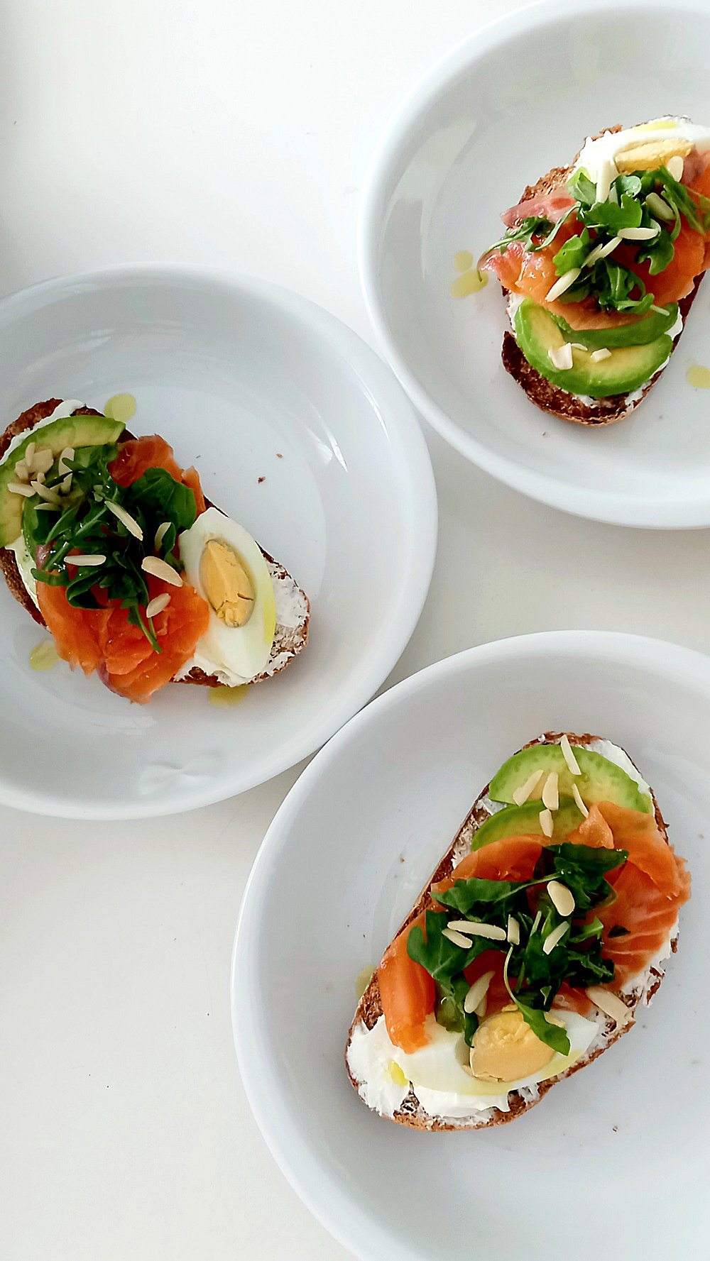 Sandwich Salmon/Avocado/Egg - Image 3